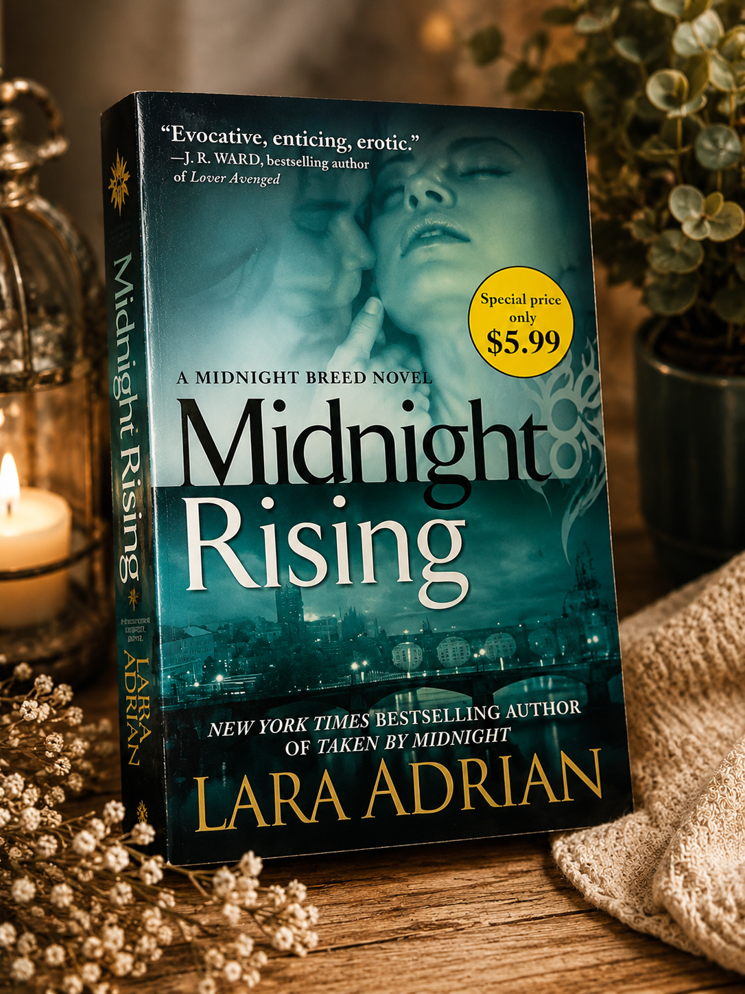 Midnight Rising by Lara Adrian