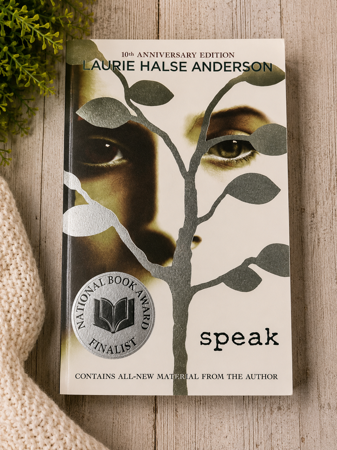 Speak Laurie Halse Anderson